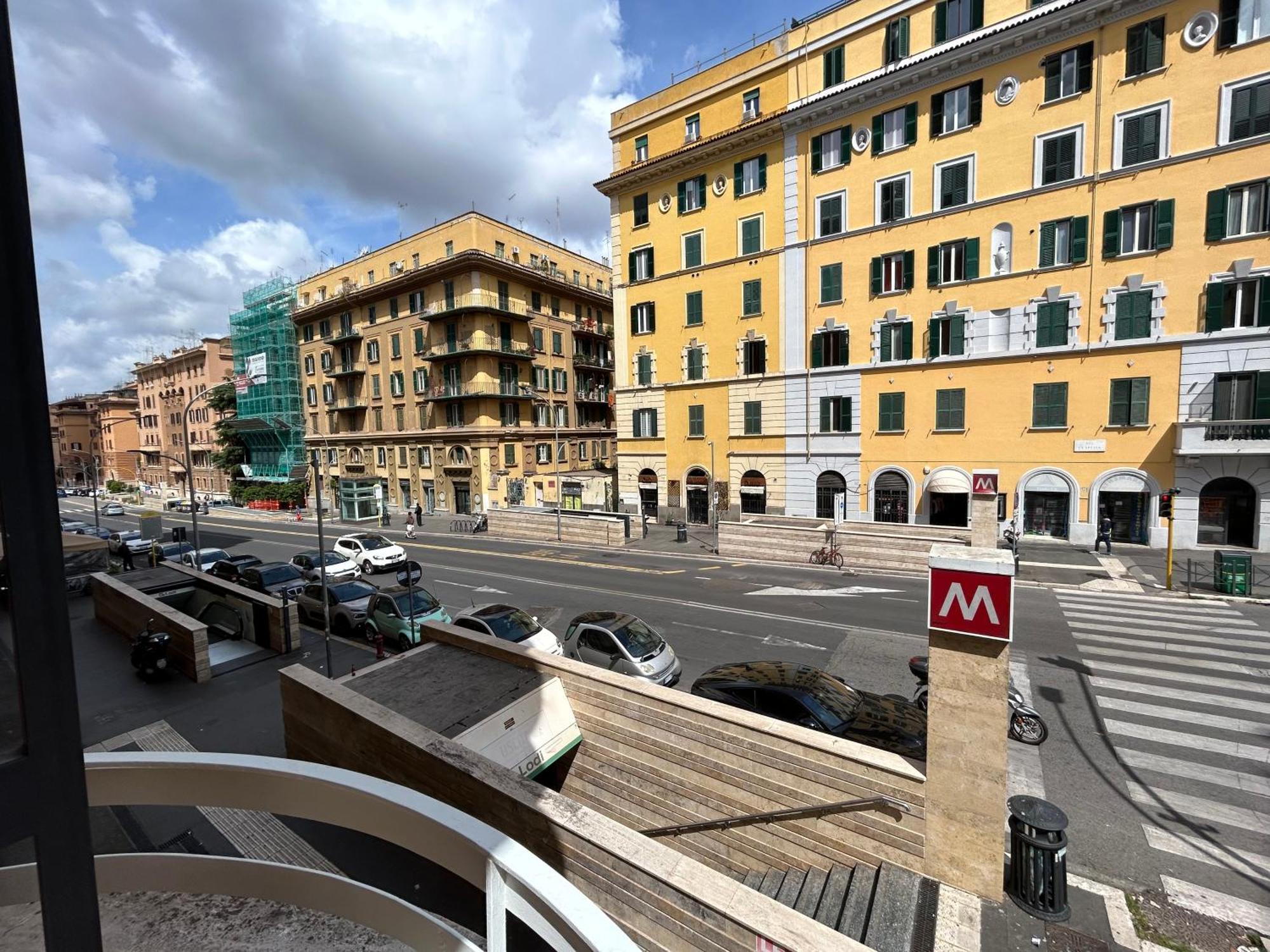 Aura Roma — Photos 1